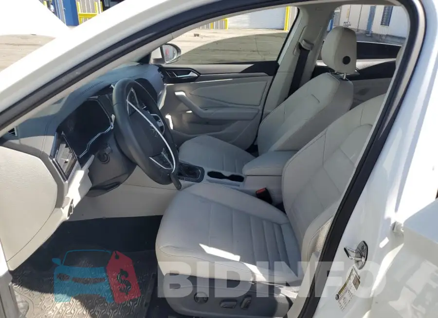 3VW7M7BU8RM040426 Photo# 7