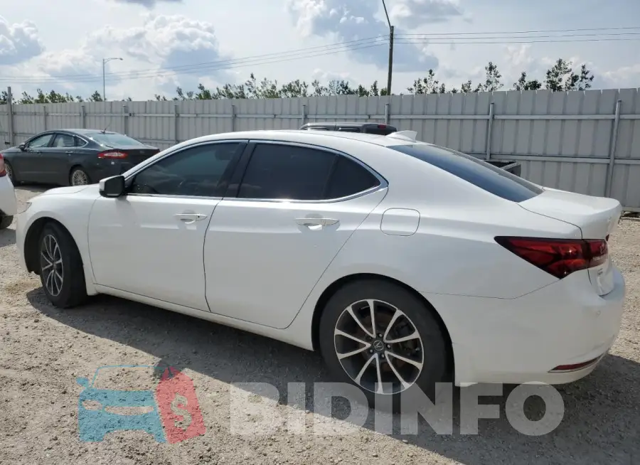 19UUB3F72GA800788 Photo# 2