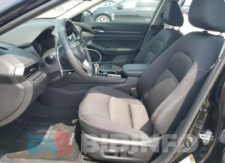 1N4BL4DV4RN390815 Photo# 7
