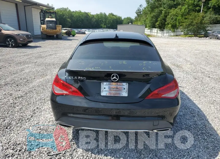 WDDSJ4EB3JN643010 Photo# 6