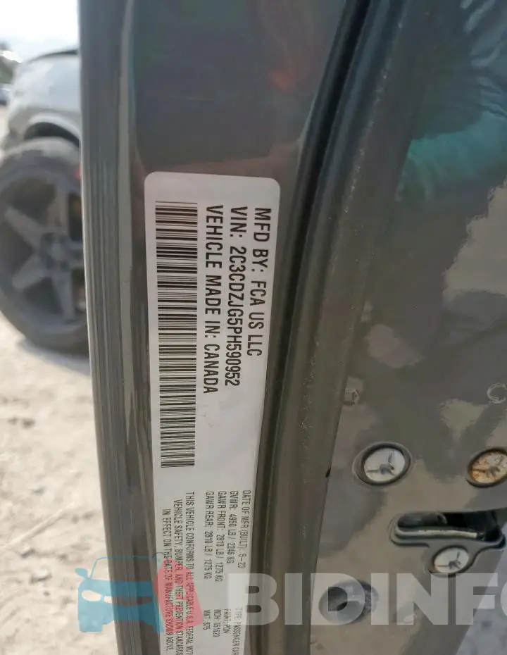 2C3CDZJG5PH590952 Photo# 13