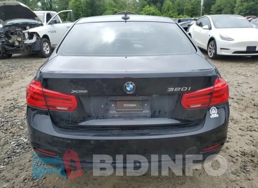 WBA8E5G5XJNV01689 Photo# 6