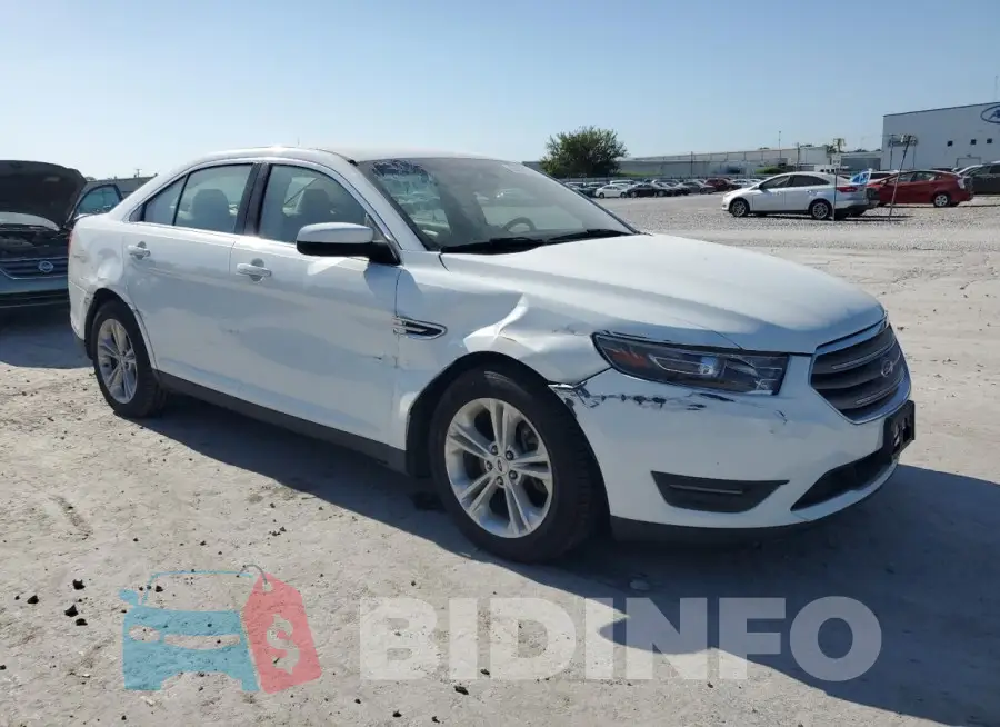 1FAHP2E86JG115211 Photo# 4