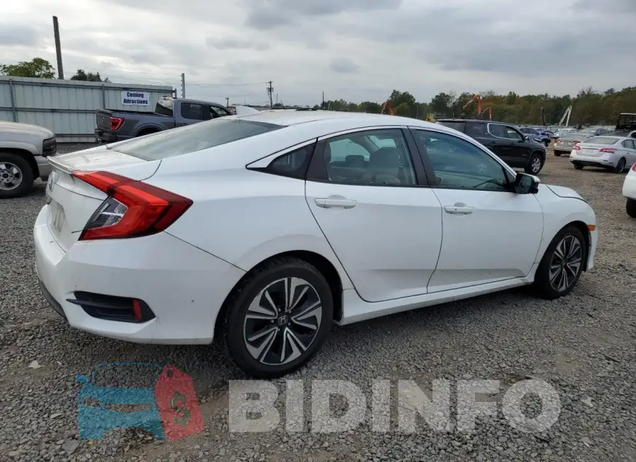 19XFC1F33HE207901 Photo# 3