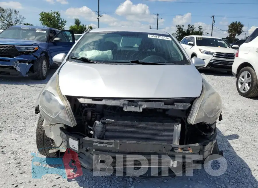 KNADM4A36G6634603 Photo# 5