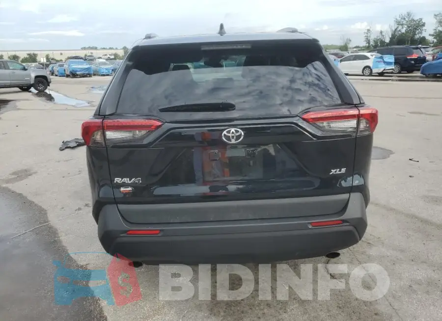 2T3C1RFV8MW158234 Photo# 6
