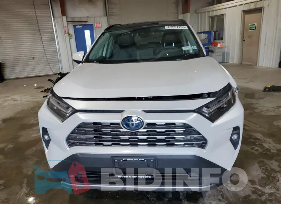 4T3D6RFV7RU142152 Photo# 5