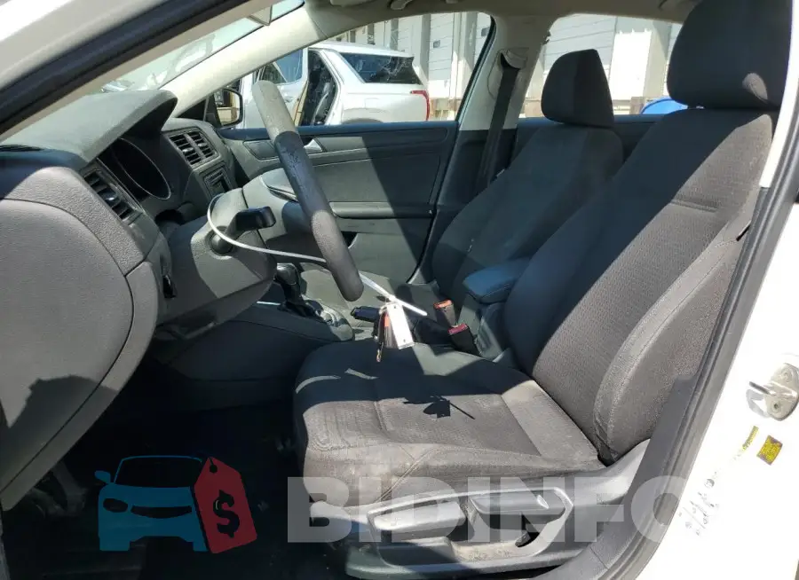 3VW267AJ7GM414047 Photo# 7
