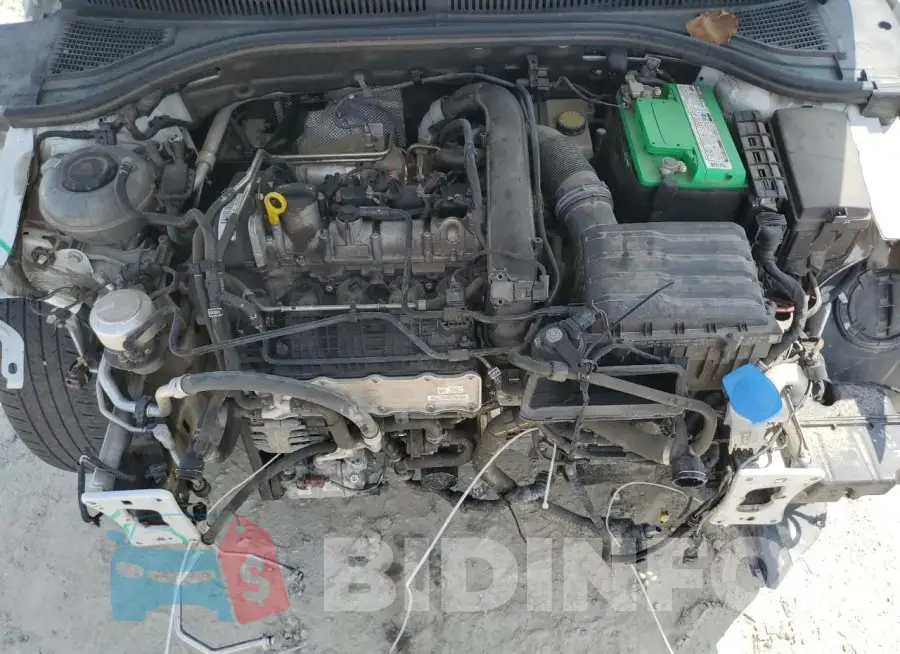 3VWCB7BUXKM255669 Photo# 11