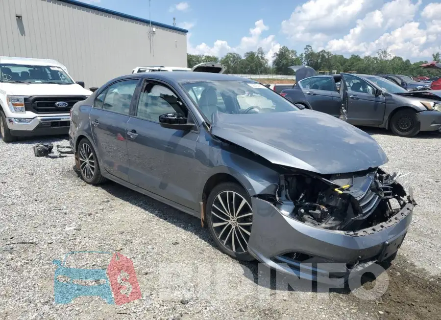3VWD17AJ2HM388725 Photo# 4