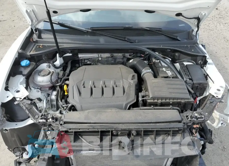 WA1EECF33R1042013 Photo# 11