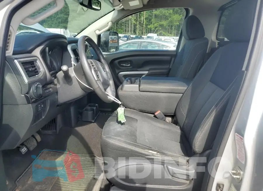 1N6AA1R80JN504064 Photo# 7