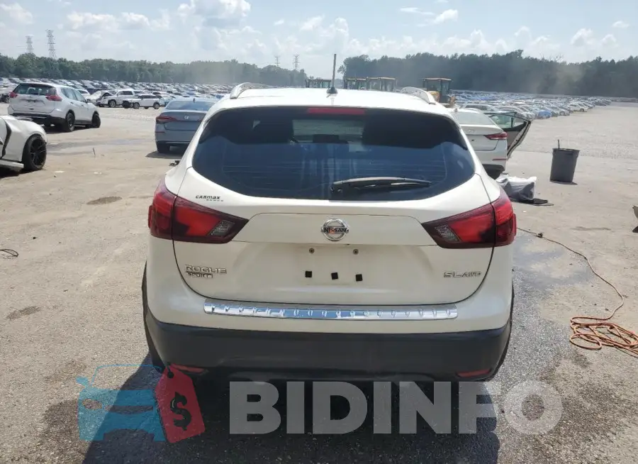 JN1BJ1CR6HW120533 Photo# 6