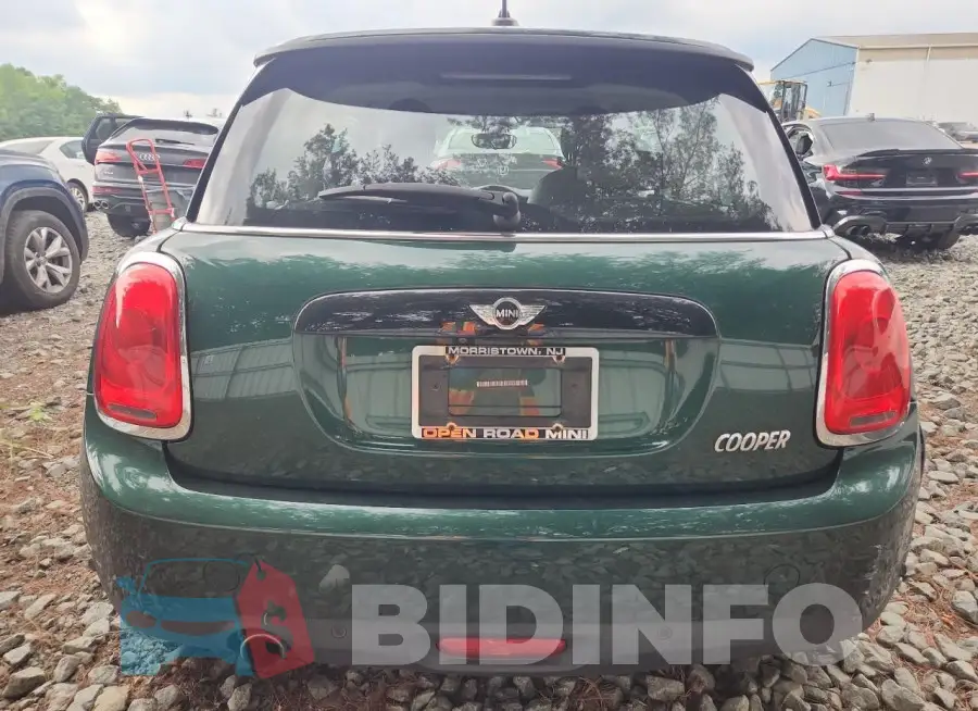 WMWXP5C59J2G62373 Photo# 6