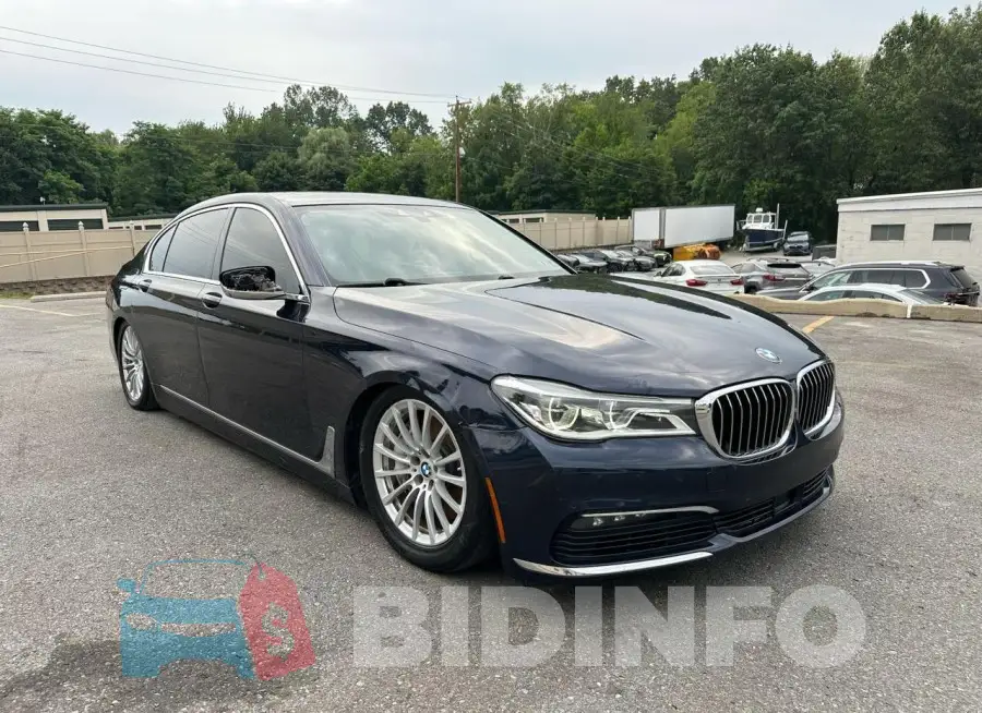 WBA7F2C53JB238587 Photo# 4