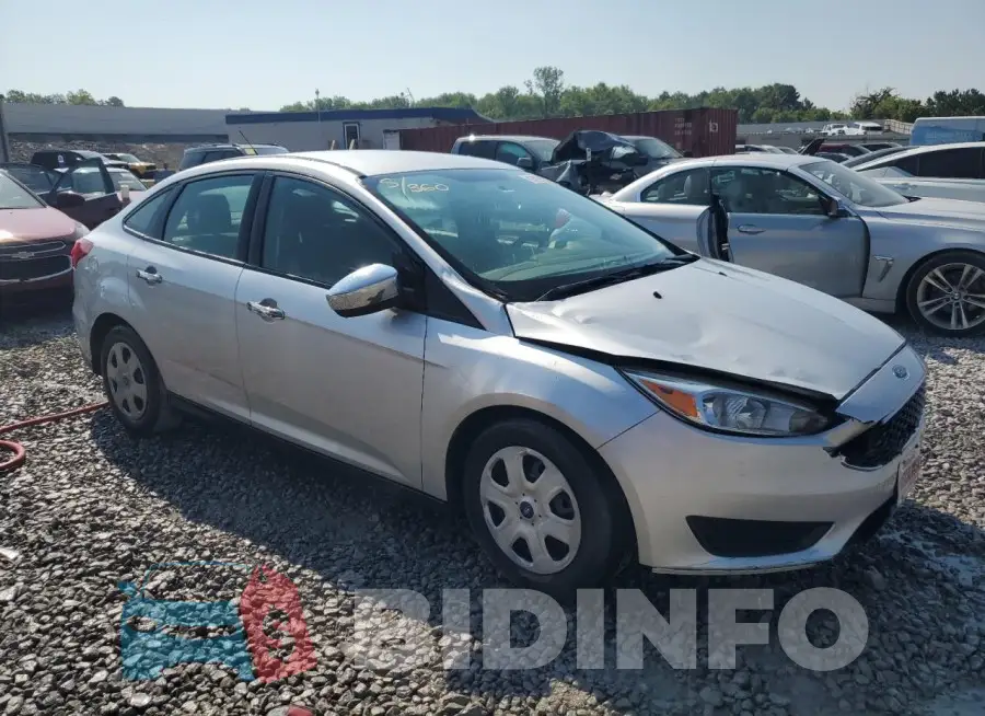 1FADP3E22JL214437 Photo# 4