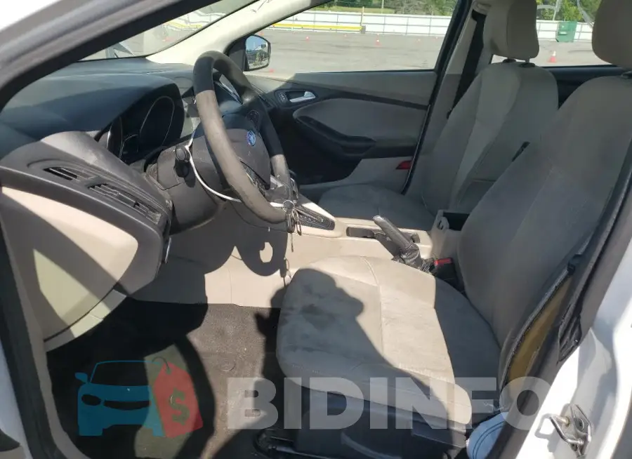 1FADP3F23JL218432 Photo# 7