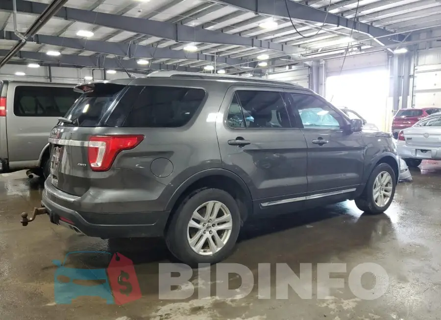 1FM5K8D82JGB48184 Photo# 3
