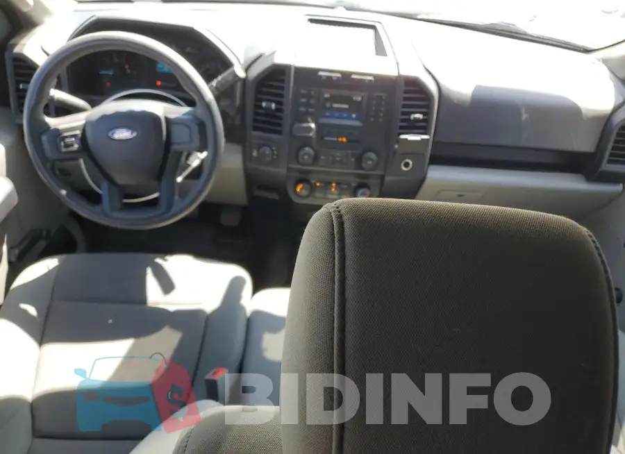 1FTFX1E40LKD92221 Photo# 8