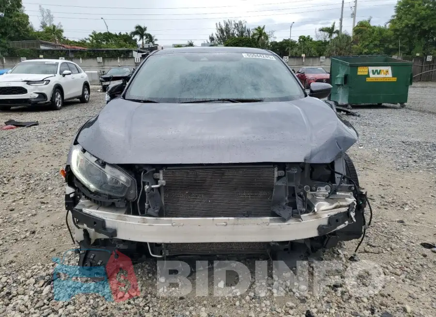 19XFC2F84KE032910 Photo# 5