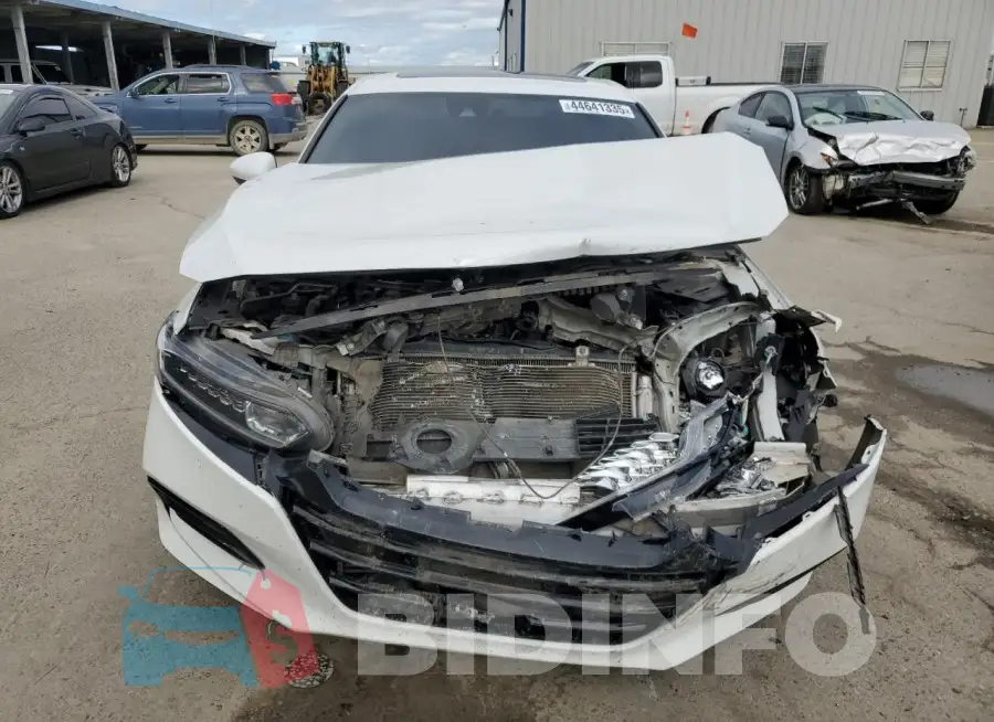1HGCV1F46JA048629 Photo# 5