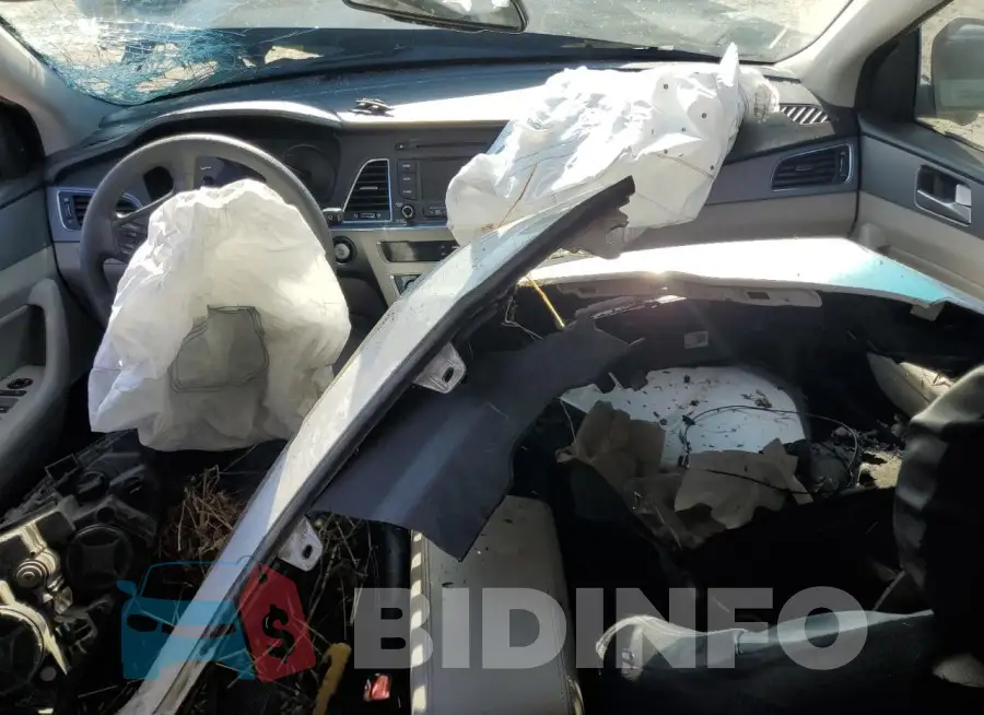 KMHE24L19GA040363 Photo# 8