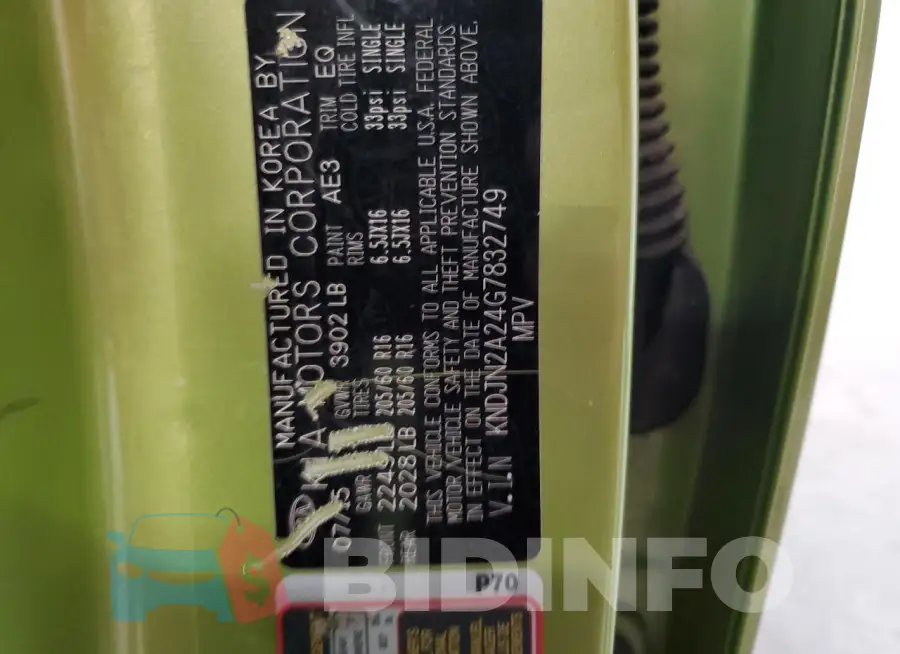 KNDJN2A24G7832749 Photo# 12