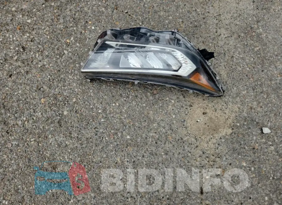 JTMW1RFVXKD029998 Photo# 13