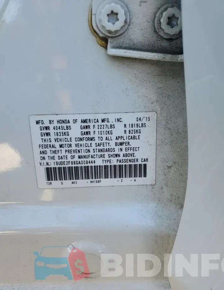 19UDE2F86GA008444 Photo# 13