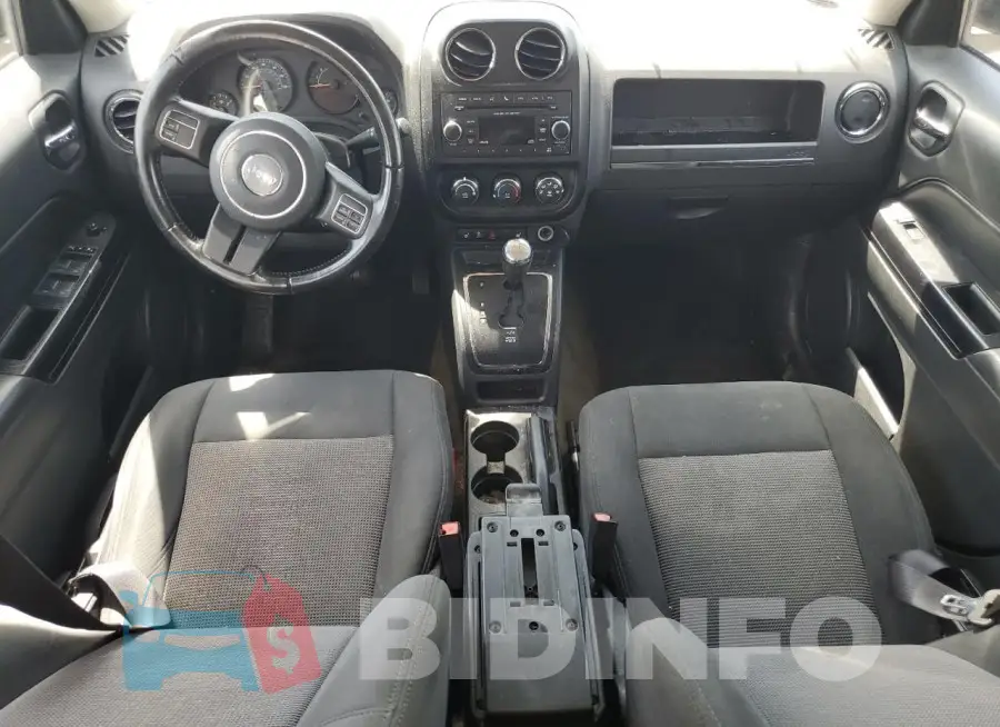 1C4NJPFAXHD161178 Photo# 8