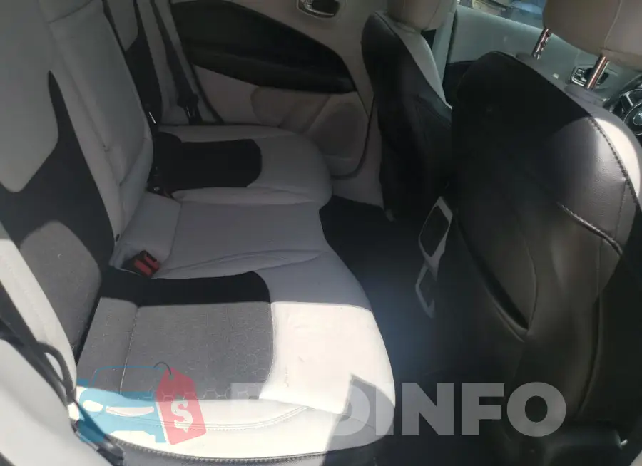 3C4NJCBB6JT487714 Photo# 11