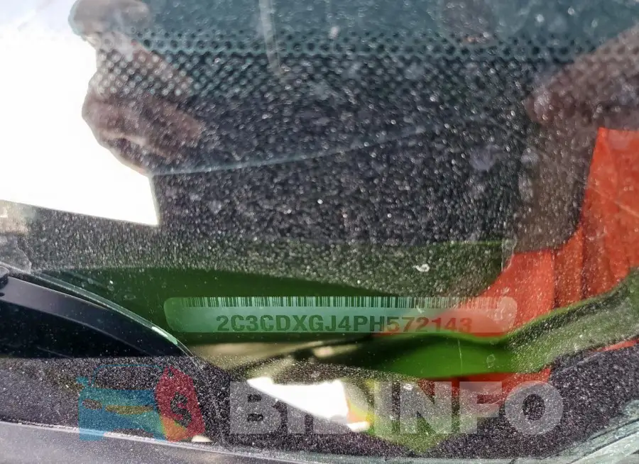 2C3CDXGJ4PH572143 Photo# 12