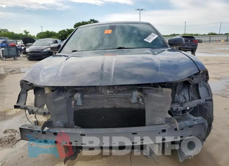 2C3CDXHG9JH145017 Photo# 5