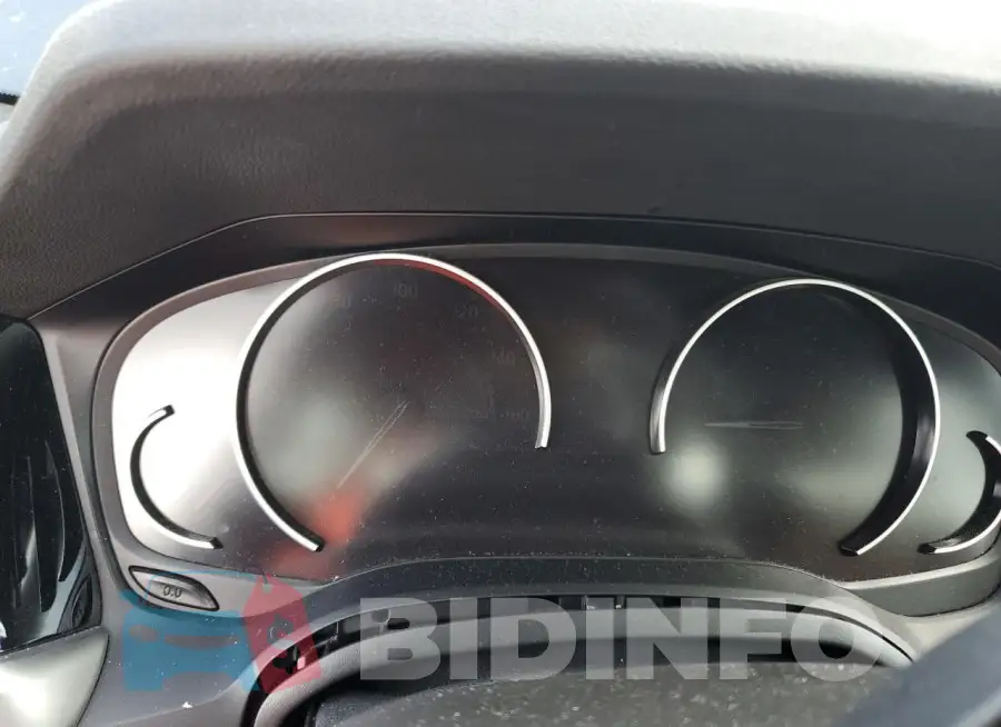 3MW5R7J03L8B15573 Photo# 9