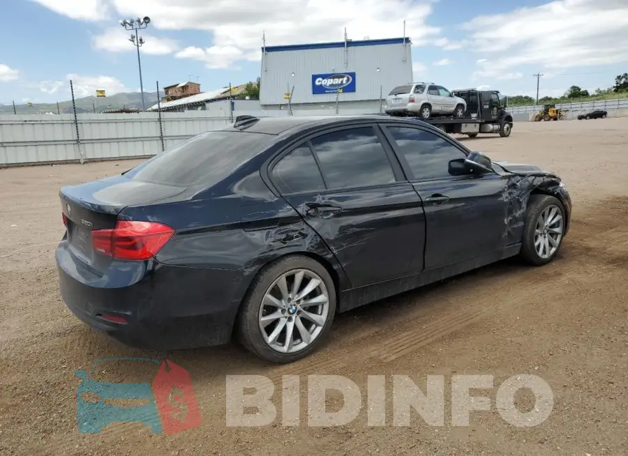 WBA8A9C54JAD27685 Photo# 3