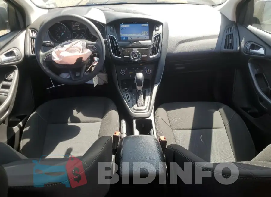 1FADP3M2XJL293616 Photo# 8