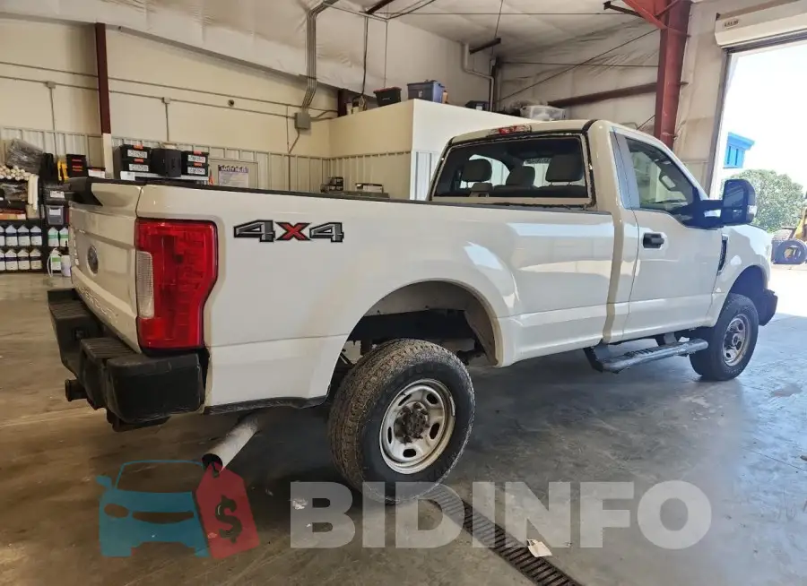 1FTBF2B68JEB16930 Photo# 3