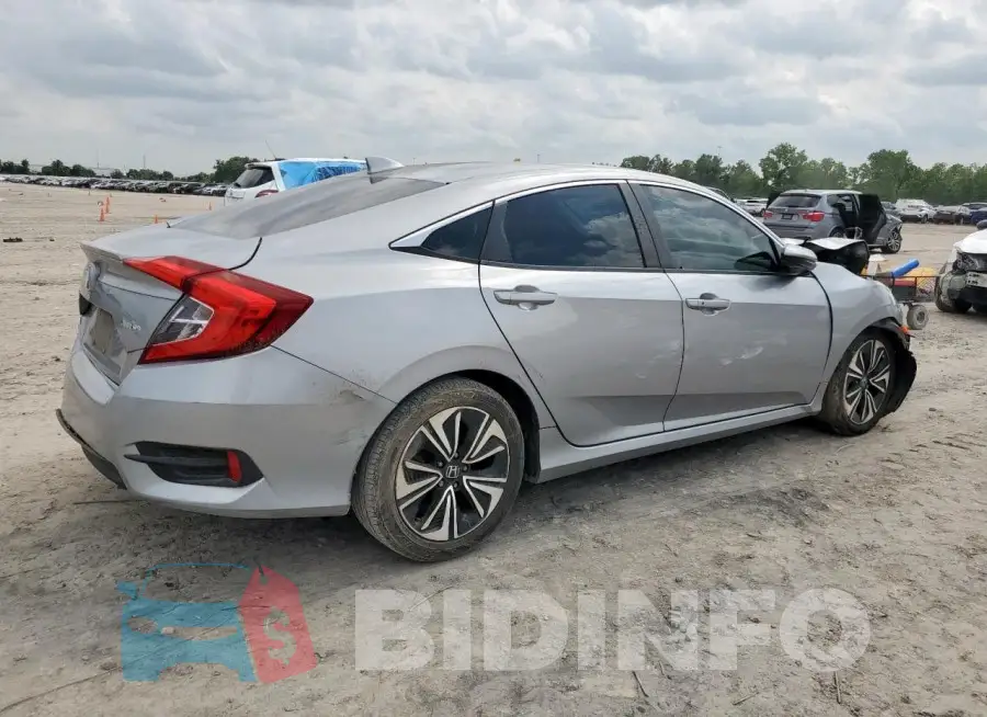 19XFC1F72HE028865 Photo# 3
