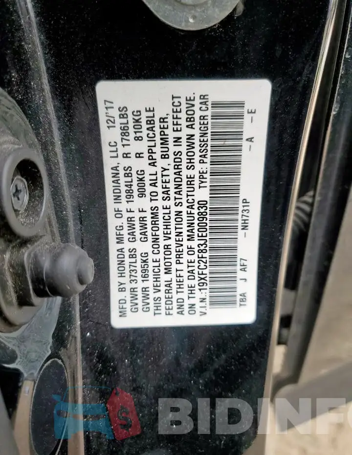 19XFC2F83JE009830 Photo# 12