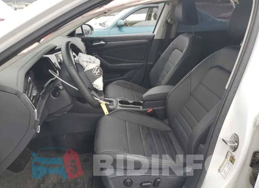 3VW7M7BU2RM047243 Photo# 7