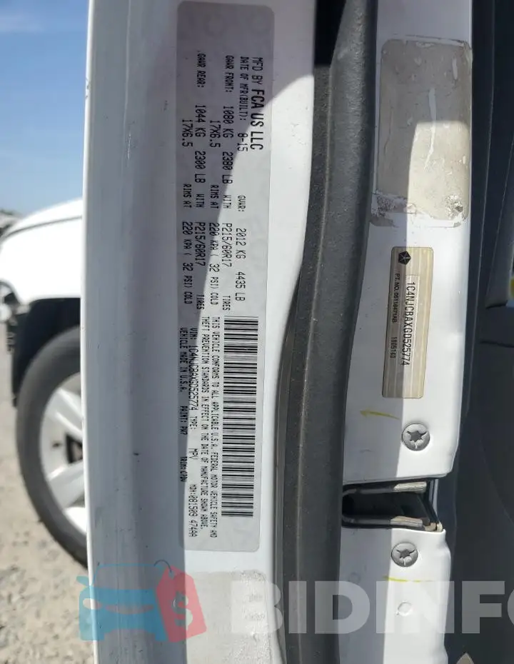 1C4NJCBAXGD525774 Photo# 14