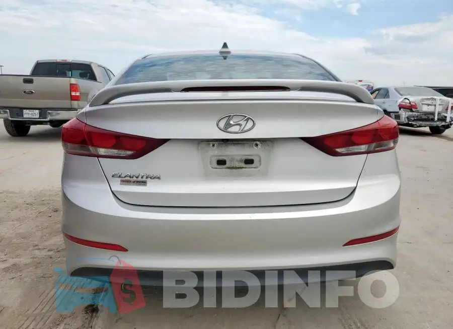5NPD84LFXHH132358 Photo# 6