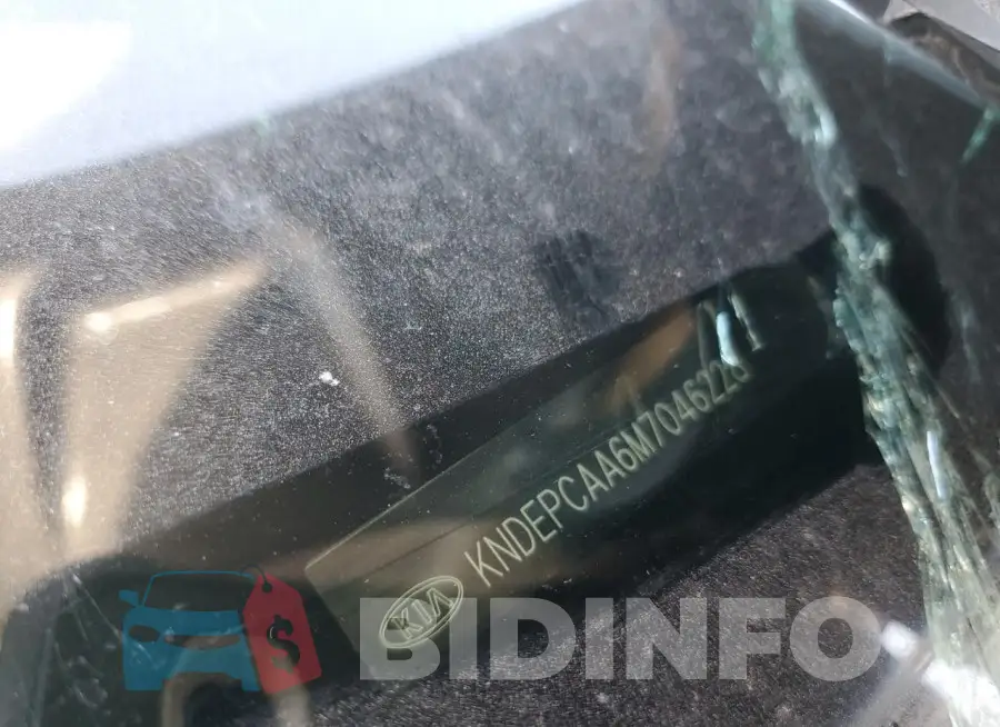 KNDEPCAA6M7046228 Photo# 13