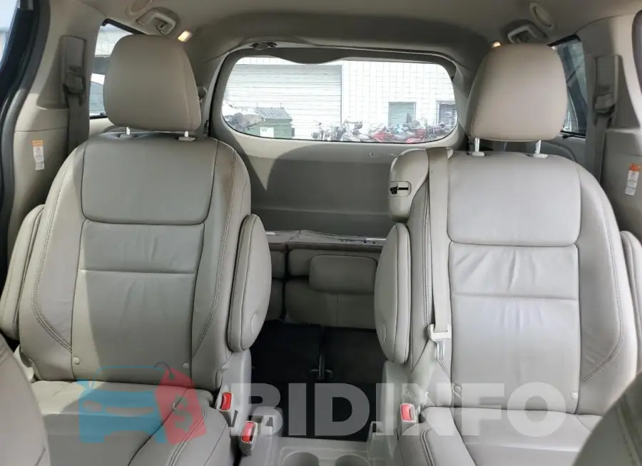 5TDYK3DCXGS748717 Photo# 10