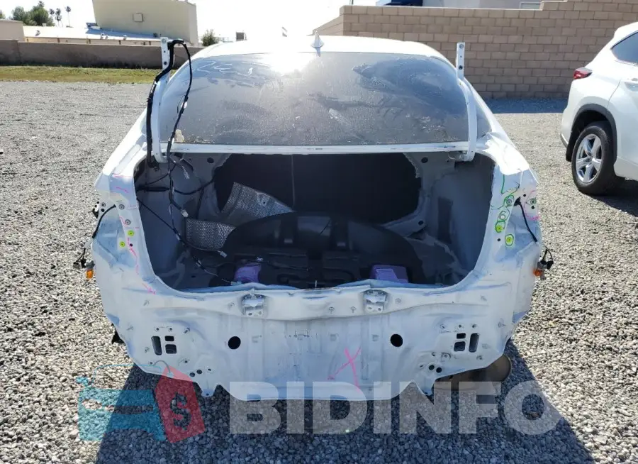 JTDBCMFE3S3079871 Photo# 6