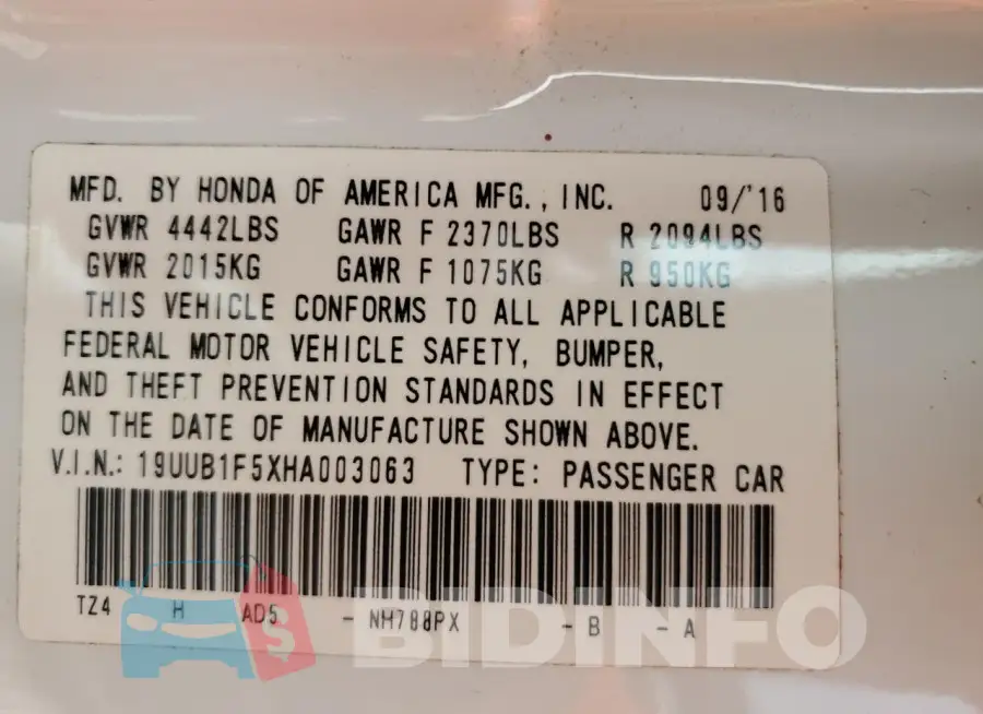 19UUB1F5XHA003063 Photo# 12