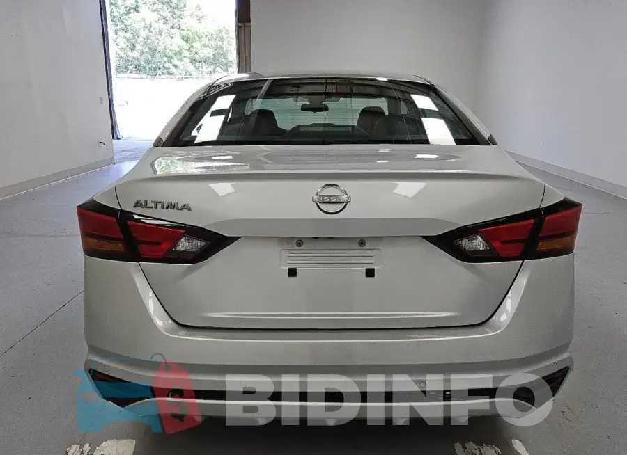1N4BL4BV2PN386519 Photo# 6
