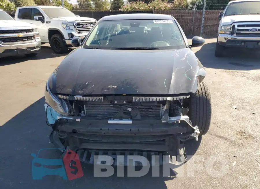 1N4BL4CV4PN359904 Photo# 5