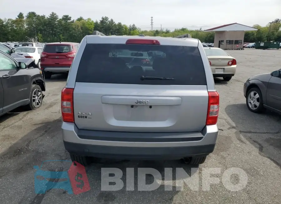 1C4NJRBB2GD581543 Photo# 6