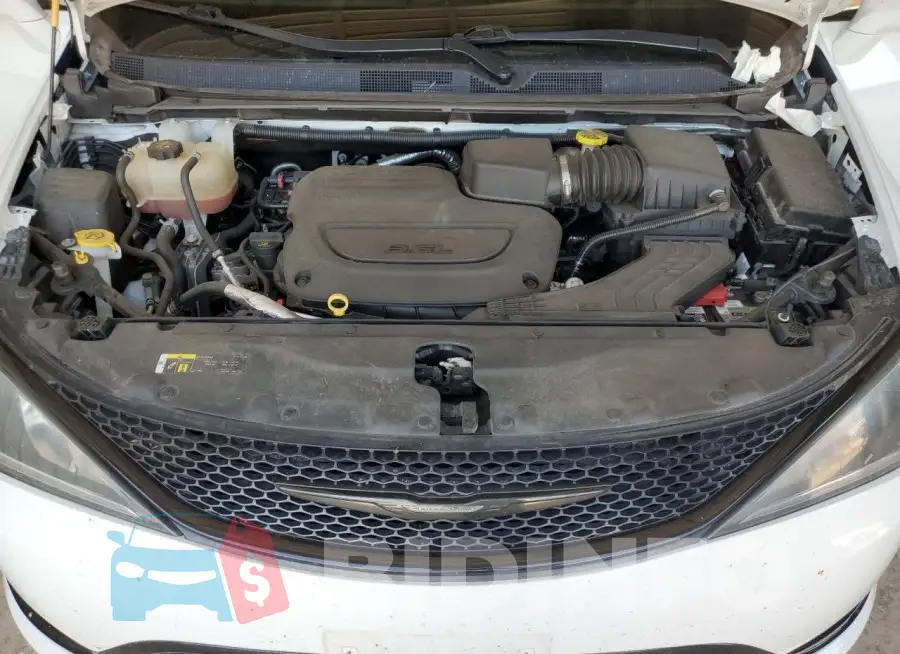 2C4RC1FGXKR532065 Photo# 12